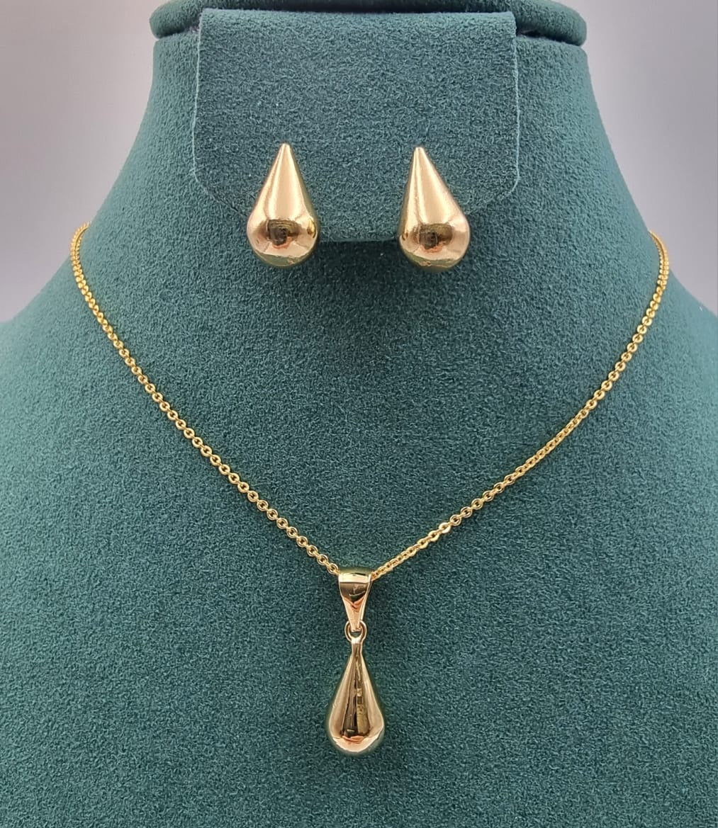 Elegant Gold-Toned Necklace & Earring Sets